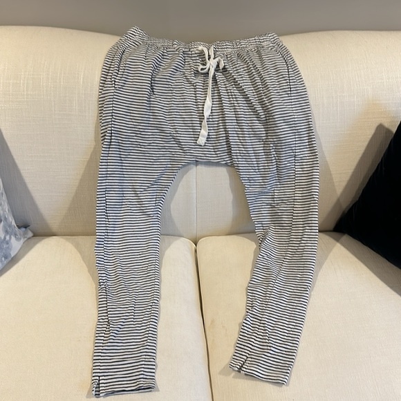 Legoe heritage lounge pants (maternity) - Picture 3 of 4